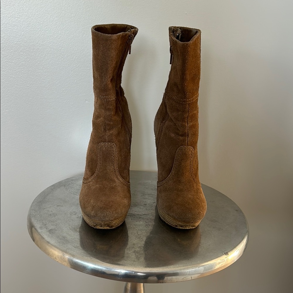 Brown Suede Women's Boots